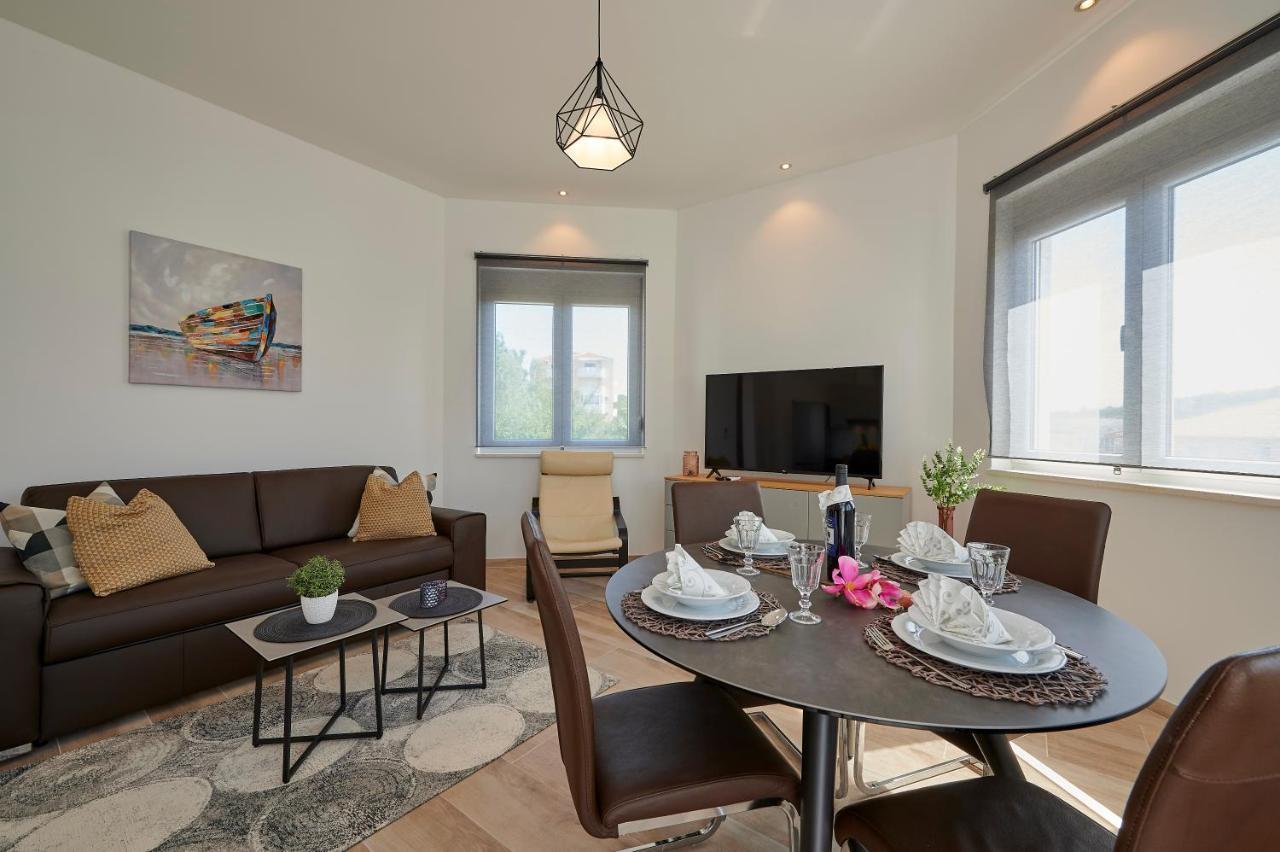 Apartmani Kelava Trogir Exterior photo