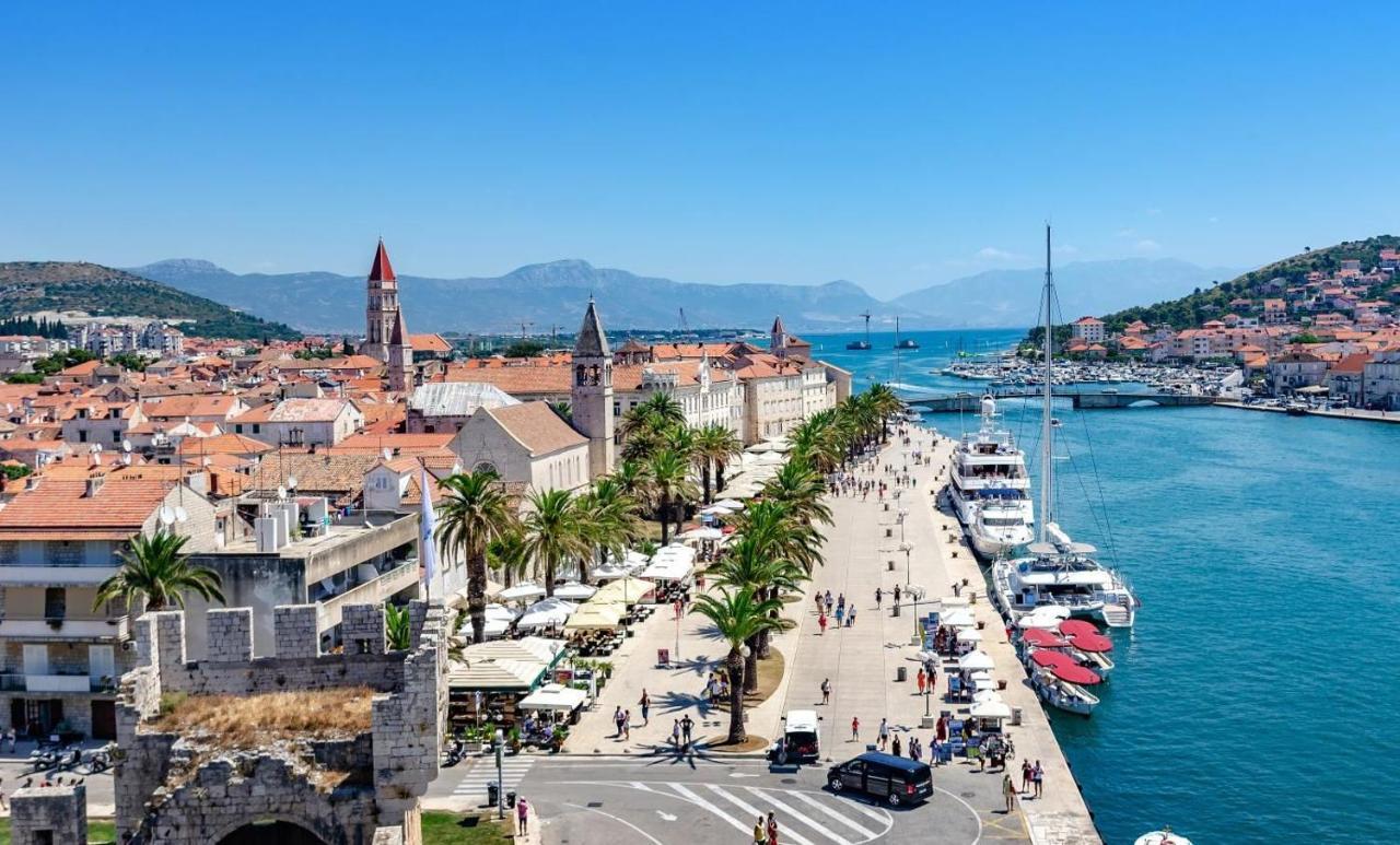 Apartmani Kelava Trogir Exterior photo